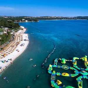 4* Vakantiepark Centre Bi Village
